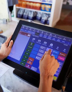 advantages pos software